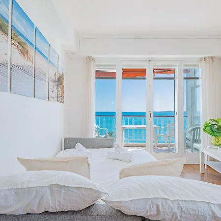 Stunning Sea View - Promenade - Air Conditioning *